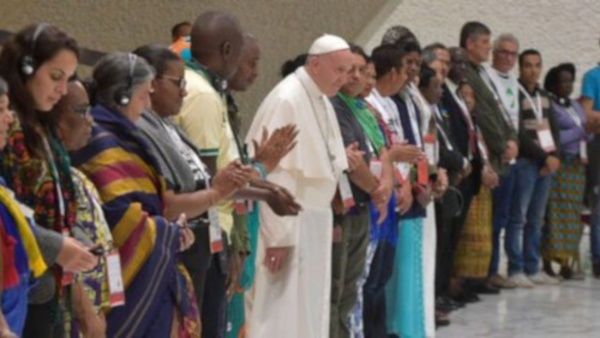 Papa Francisco defiende un mundo justo, solidario y fraterno