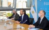 Cafiero (centro), dijo contar con el respaldo del pueblo argentino, y agradeció el apoyo una vez más de la OEA sobre Malvinas.