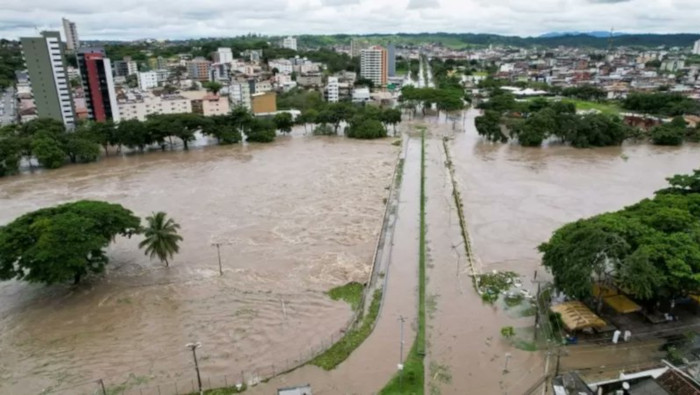 Casi 62.800 personas perdieron sus hogares a consecuencia de las inundaciones en Bahía.