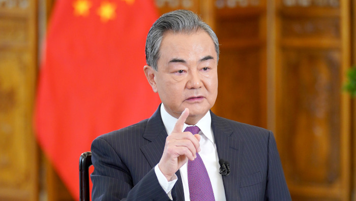 Entrevista al Ministro de Exteriores Wang Yi sobre la situación diplomática de China en 2021 | Opinion | teleSUR