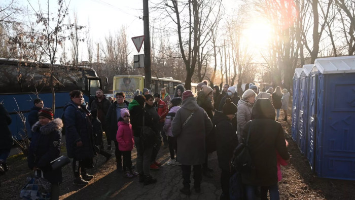 Las autoridades ucranianas confirmaron el inicio de la evacuación de los civiles desde la ciudad de Mariúpol a través de los corredores humanitarios.