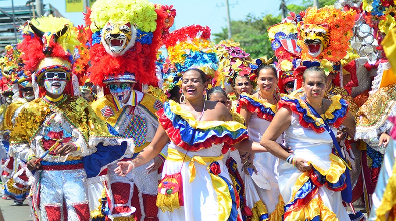 Celebran Carnaval de Barranquilla 2022 en Colombia | Multimedia | teleSUR