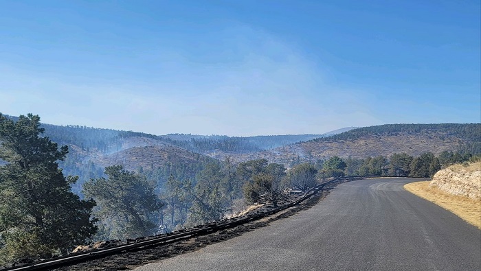 El incendio de McBride tiene tres días activos y ha afectado más de 5.381 acres de pasto (más de 2.000 hectáreas).