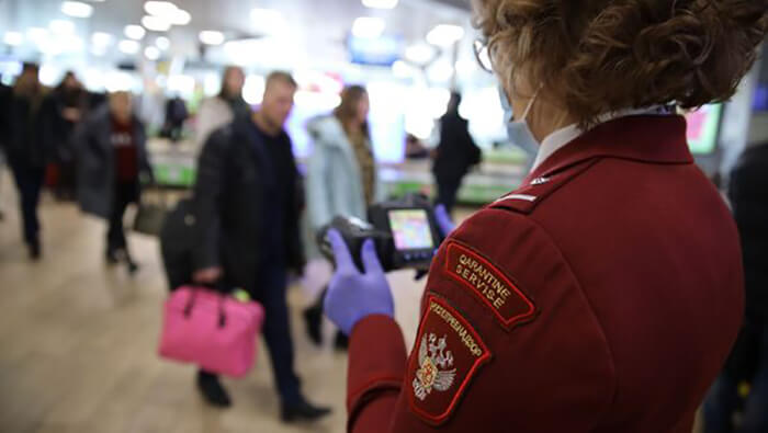 El ente ruso Rospotrebnadzor advirtió que de presentarse un repunte de casos de coronavirus se podrán volver a imponer algunas restricciones sanitarias.