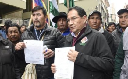 El ministro de Obras Públicas, Servicios y Vivienda, Edgar Montaño, informó que tras esta reunión se levantó el bloqueo en Puerto Pailas, que era él último que persistía.