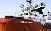 El barco Sos Humanidad, inmerso en una operación de rescate y tiene a bordo unas 180 personas, ha hecho saber que “continuará "salvando a personas en peligro".