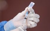 La vacuna se suministra en las unidades de salud que atienden a personas con VIH, priorizando a los que carecen de tratamiento antirretroviral.
