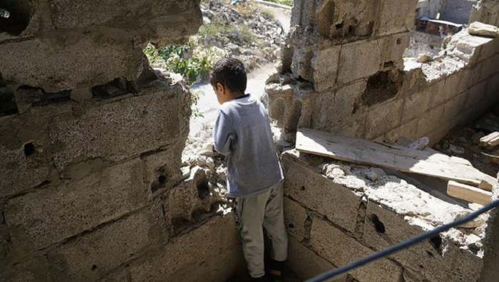 Decenas de miles de niños yemeníes sufren los horrores de la guerra, el hambre y las enfermedades.