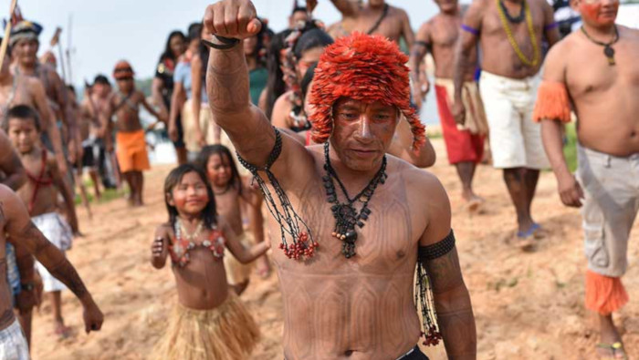 El Gobierno brasileño declaró el estado de emergencia sanitaria en la reserva indígena Yanomami, la más grande de Brasil.