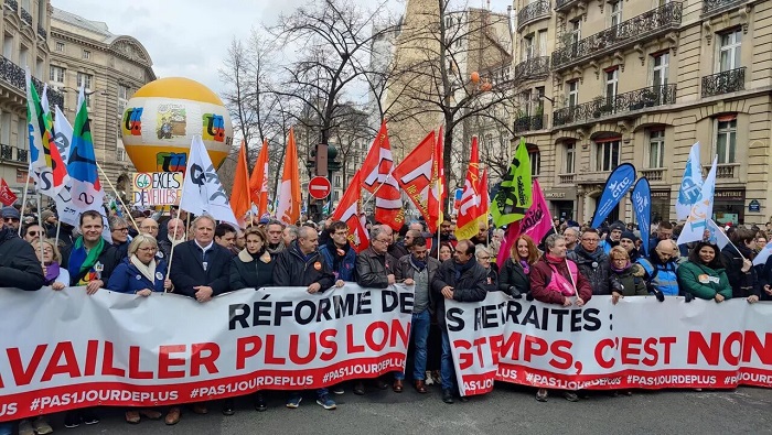 Se intensifican protestas en Francia contra reforma de pensiones