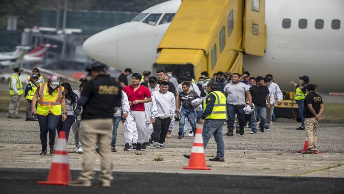 De las más de 41.000 deportaciones 2.663 personas han sido repatriadas a El Salvador, 16.167 hacia Honduras y 22.538 a Guatemala.
