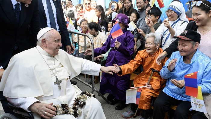 Juan Pablo II esperaba ir a Mongolia en 2003; pero el papa Francisco se ha convertido en el primer Pontífice que visita el país asiático.