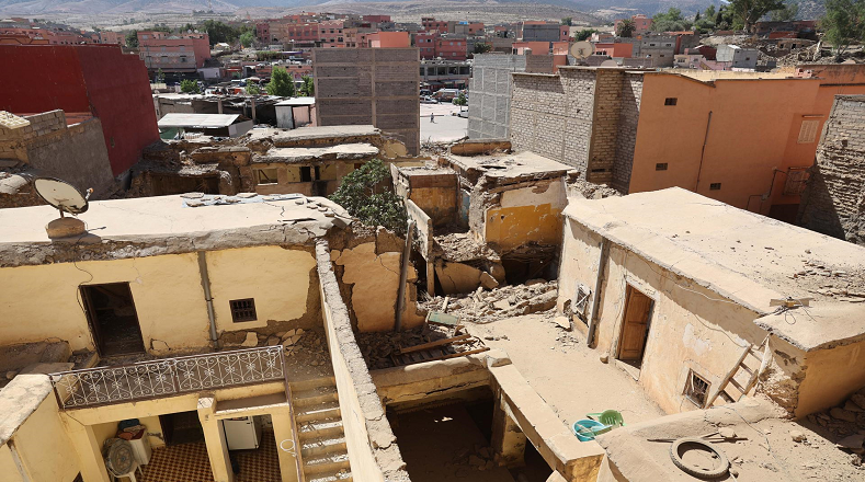 El primer ministro, Aziz Ajanuch, anunció este lunes indemnizaciones para que los ciudadanos que han perdido sus casas puedan reconstruirlas.