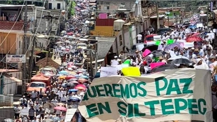 La manifestación también tuvo como objetivo demandar del gobierno del presidente Andrés Manuel López Obrador una nueva estrategia de seguridad.