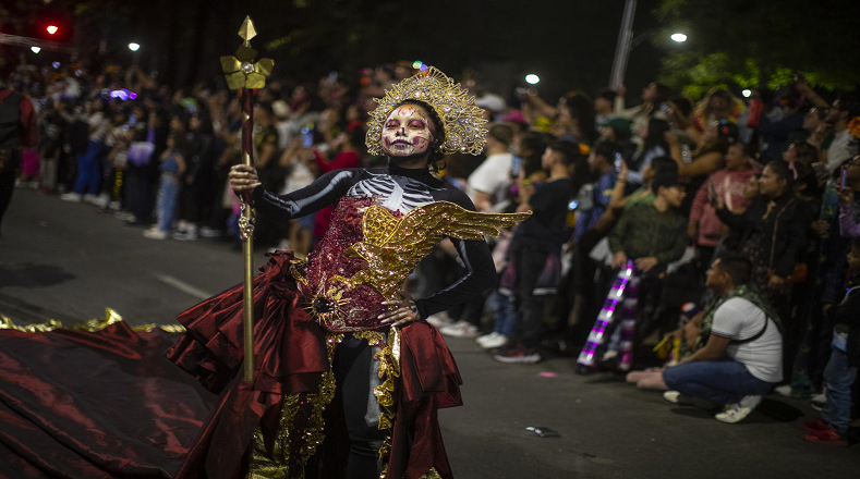 Desde entonces, la festividad se ha convertido en una de las tradiciones más relevantes previo al Día de Muertos en Ciudad de México, que se celebran los días 1 y 2 de noviembre, que es atracción de gran cantidad de turistas.
