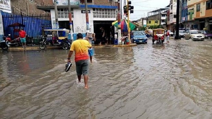 Según el Instituto Nacional de Defensa Civil las regiones de Ayacucho y Cuzco también cuenta con varias localidades en riesgo de alud por las lluvias.