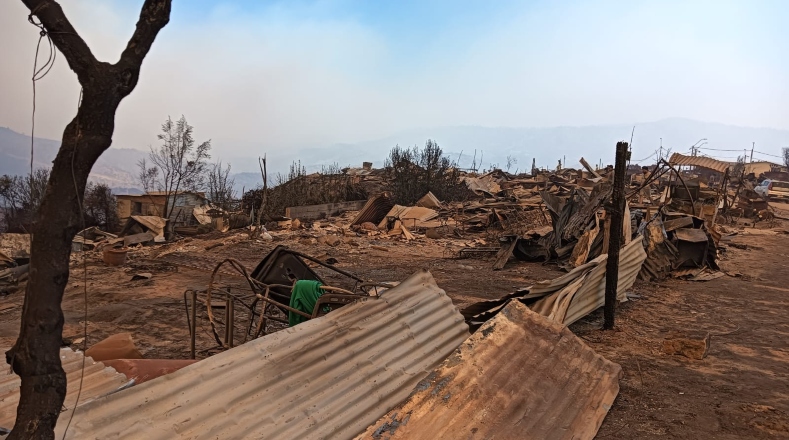Al menos 112 muertos y cerca de 40.000 personas resultaron afectadas por los incendios forestales reportados en la región de Valparaíso, ubicado en la zona central de Chile.