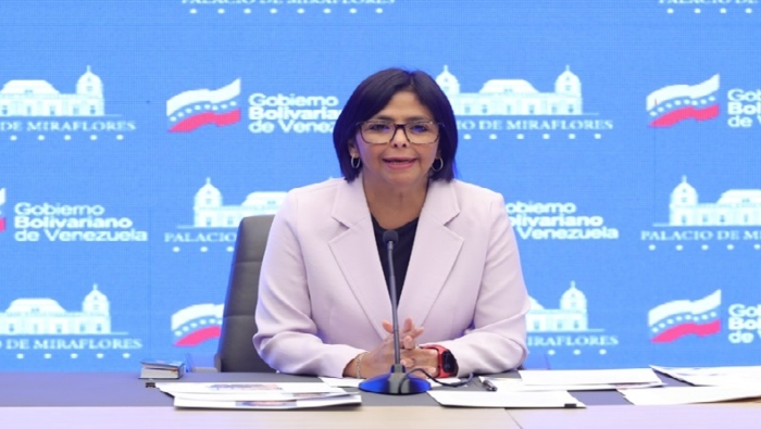 “Dejen la campaña política y el odio de lado”, afirmó la Vicepresidenta Ejecutiva venezolana mientras resaltó el aumento de la recaudación tributaria.