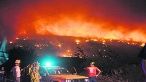 Personal de bomberos de las regiones de Calidonia, Carrasquilla y San Miguelito atendieron la emergencia desde el primer momento.