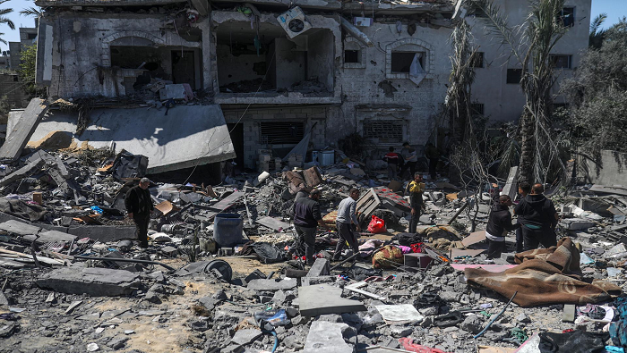 Los ataques aéreos en la Franja de Gaza y el aislamiento han impedido el paso de alimentos, agua, combustible, medicinas, asistencia humanitaria.
