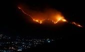 Cuerpos de emergencia y voluntarios continúan haciendo frente a incendios forestales en Nogales, estado de Sonora (noroeste), en la frontera con EE.UU.