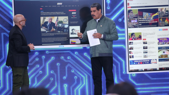 El mandatario Maduro aseguró que tiene los nombres de los exfuncionarios colombianos que dirigen 