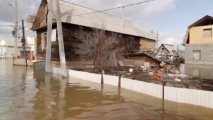 Numerosas regiones de ambos países están inundadas.