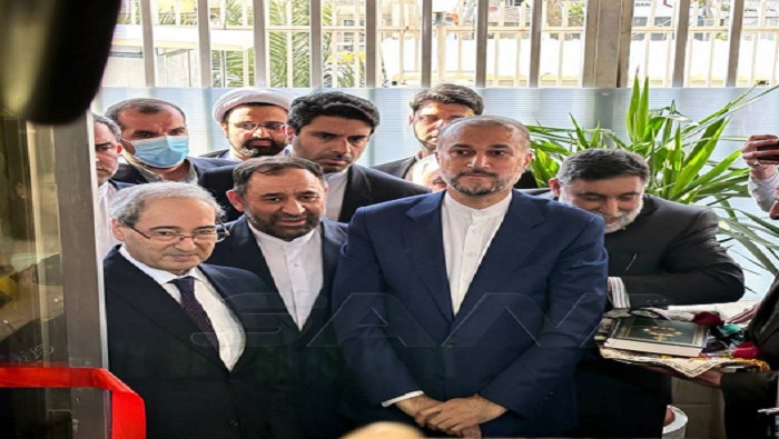Los ministros de Asuntos Exteriores de Siria, Faisal Al-Mekdad, y de Irán, Hossein Amir Abdollahia inauguraron la nueva sede consular.