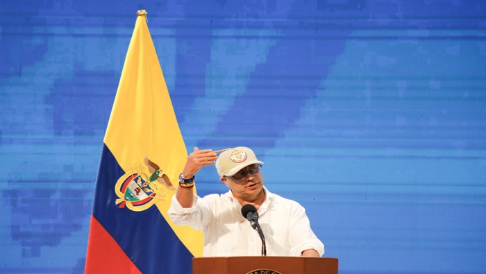 El mandatario colombiano aseguró que la reforma la presentará durante el año 2025.
