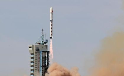 El cohete portador Gran Marcha-2D en el Centro de Lanzamiento de Satélites de Jiuquan