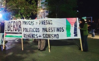 Al ratificar el cese del genocidio en Gaza, las y los uruguayos exigieron también liberar a las presas y presos políticos.
