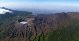 a Comisión Nacional de Emergencias costarricense advirtió del aumento en la salida de gases y actividad sísmica en el volcán Rincón de la Vieja.