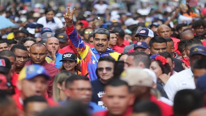 La movilización juvenil colmó numerosas avenidas a su paso por Caracas (capital).