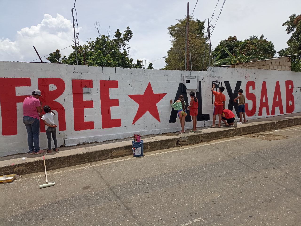 En toda Venezuela se pintaron murales en reclamo de la libertad de Alex Saab.