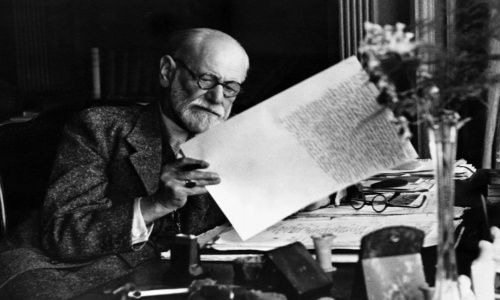 Freud en su despacho