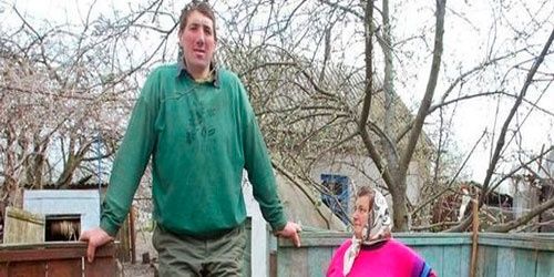 Falleció en Ucrania el hombre más alto del mundo | Noticias | teleSUR