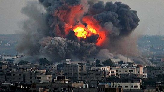 Los bombardeos e incursiones militares de Israel en la Franja de Gaza han ocasionado la muerte de más mil 400 personas y dejado unos ocho mil heridos (Archivo)